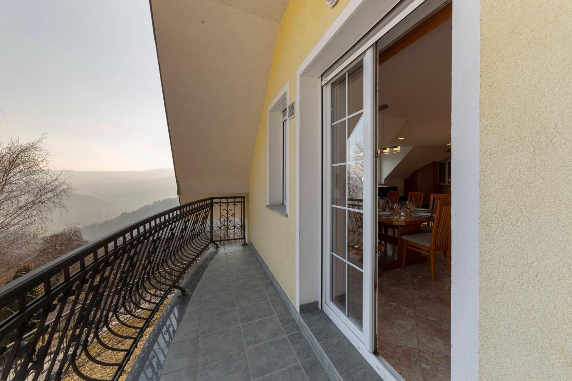 Way To Heaven Apartment
